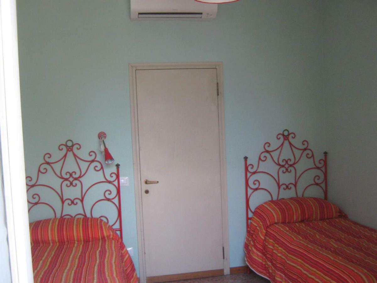 Freddy Holiday House Predore Bagian luar foto