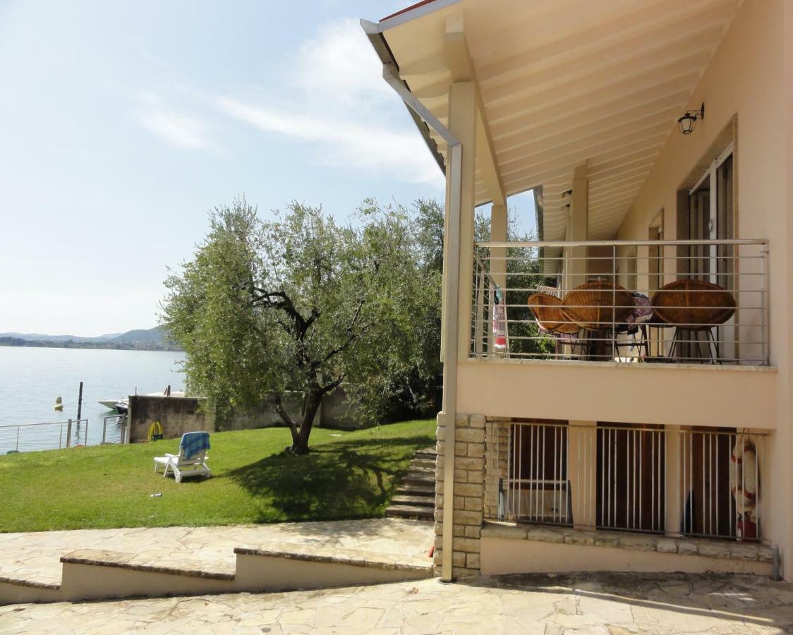 Freddy Holiday House Predore Bagian luar foto